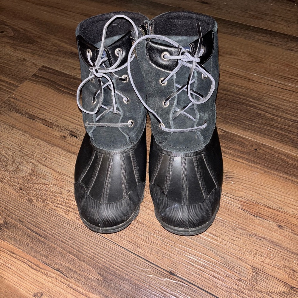 Women’s sperry duck boots